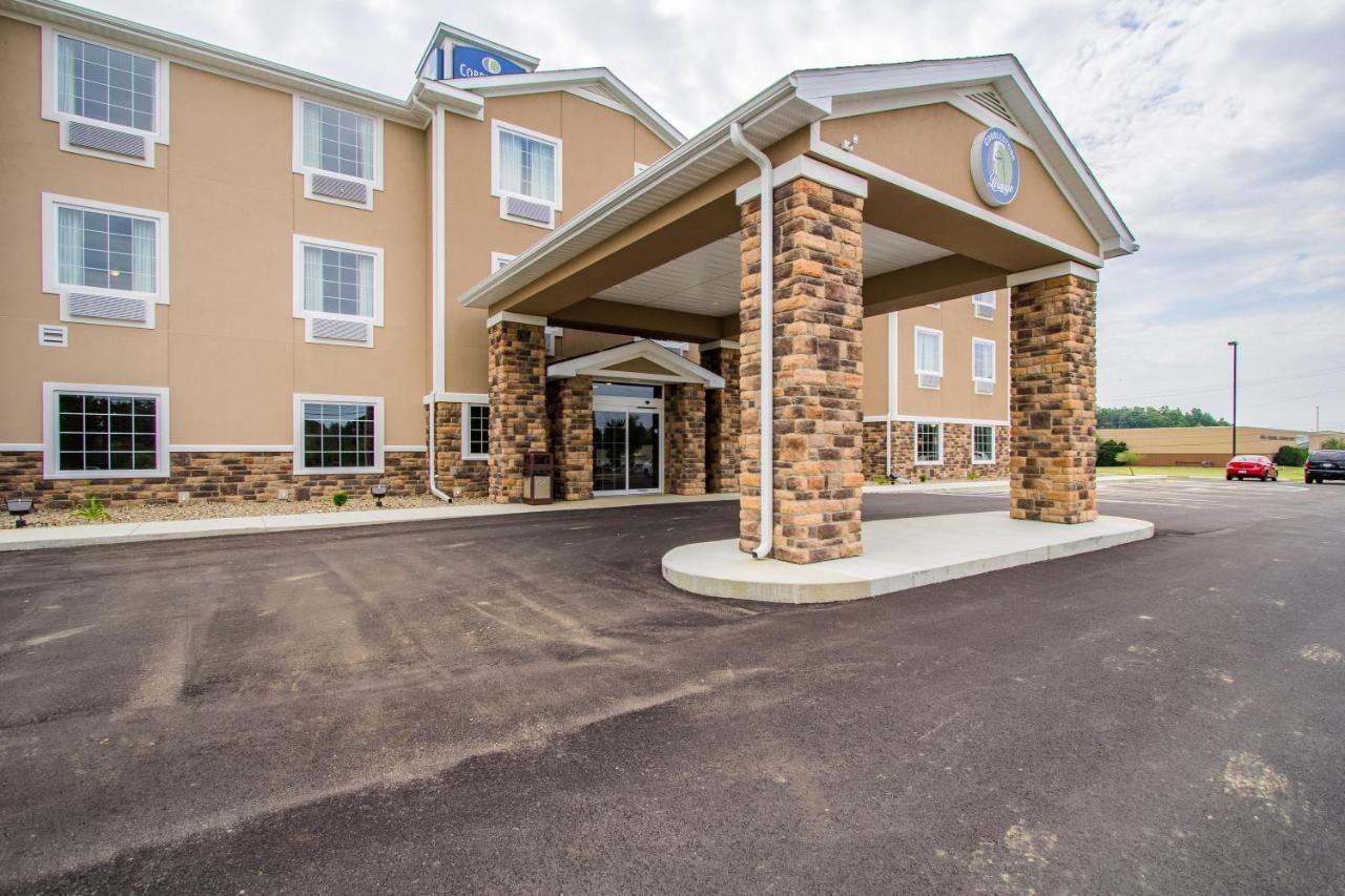 Cobblestone Hotel & Suites - Orrville Exterior photo