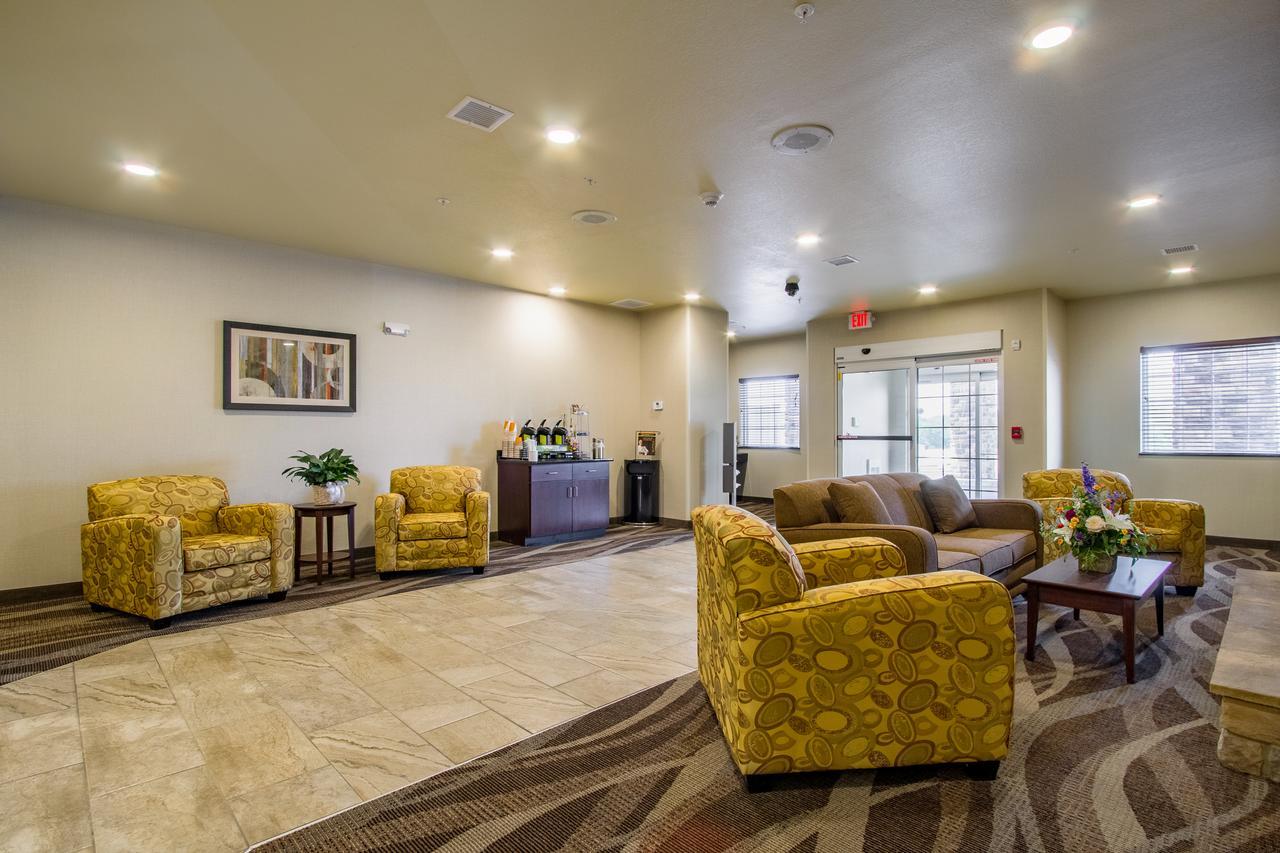 Cobblestone Hotel & Suites - Orrville Exterior photo